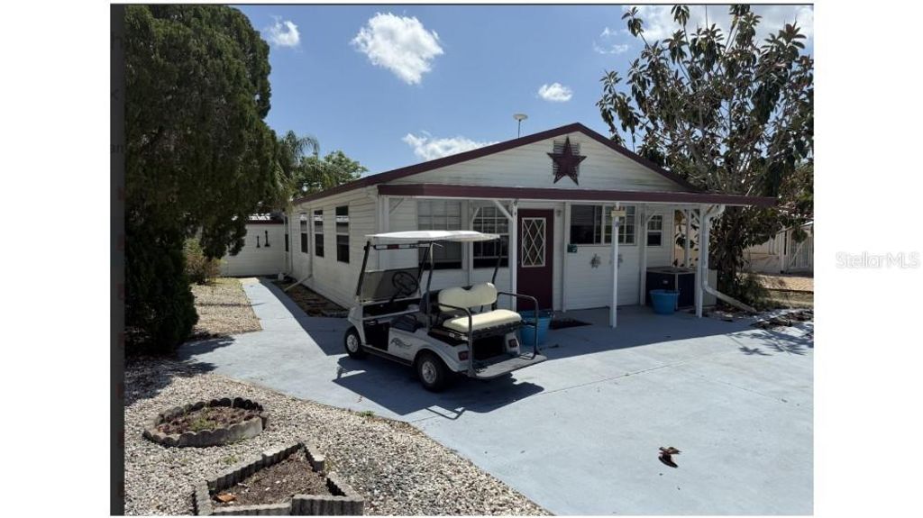 Photo of 79 Saddlebag Trail, Lake Wales, FL 33898 (MLS # K4902999)