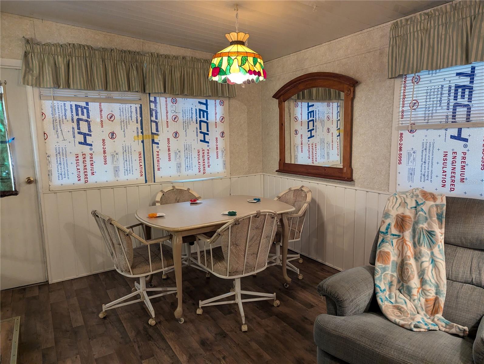 SADDLEBAG LAKE - Residential