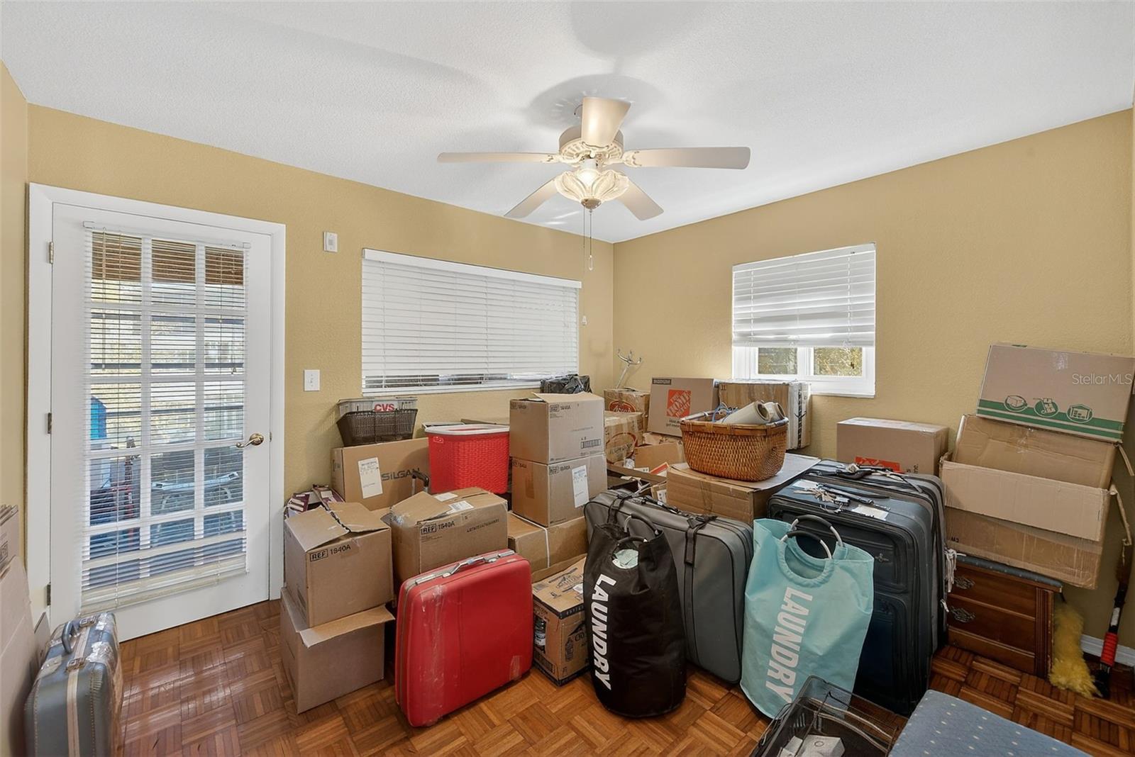 SEMINOLE GARDEN APTS - Residential