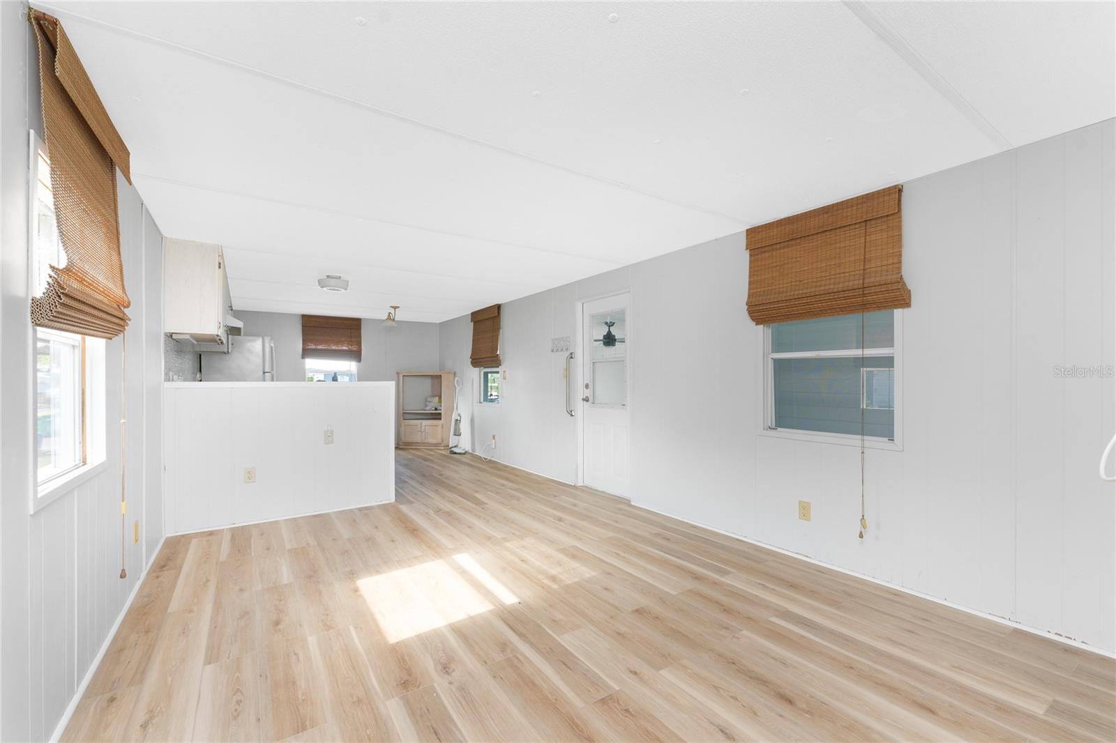 VILLAGE HOLIDAY LAKE - Residential