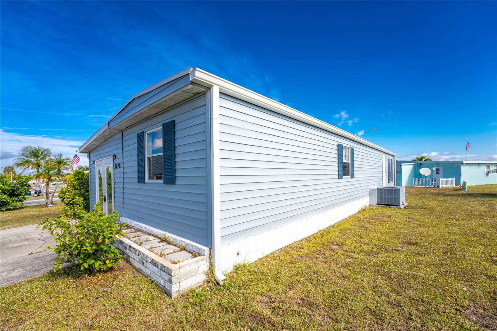 VILLAGE HOLIDAY LAKE - Residential