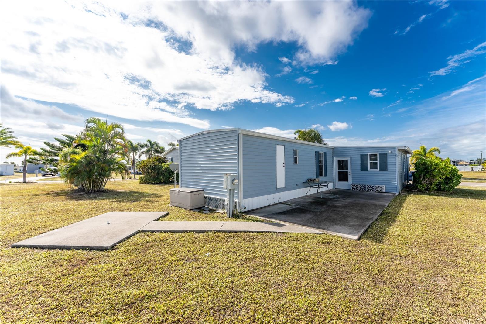 VILLAGE HOLIDAY LAKE - Residential