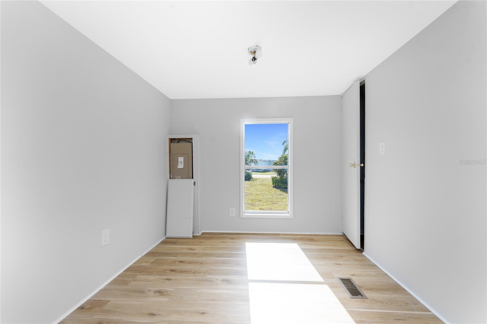 VILLAGE HOLIDAY LAKE - Residential