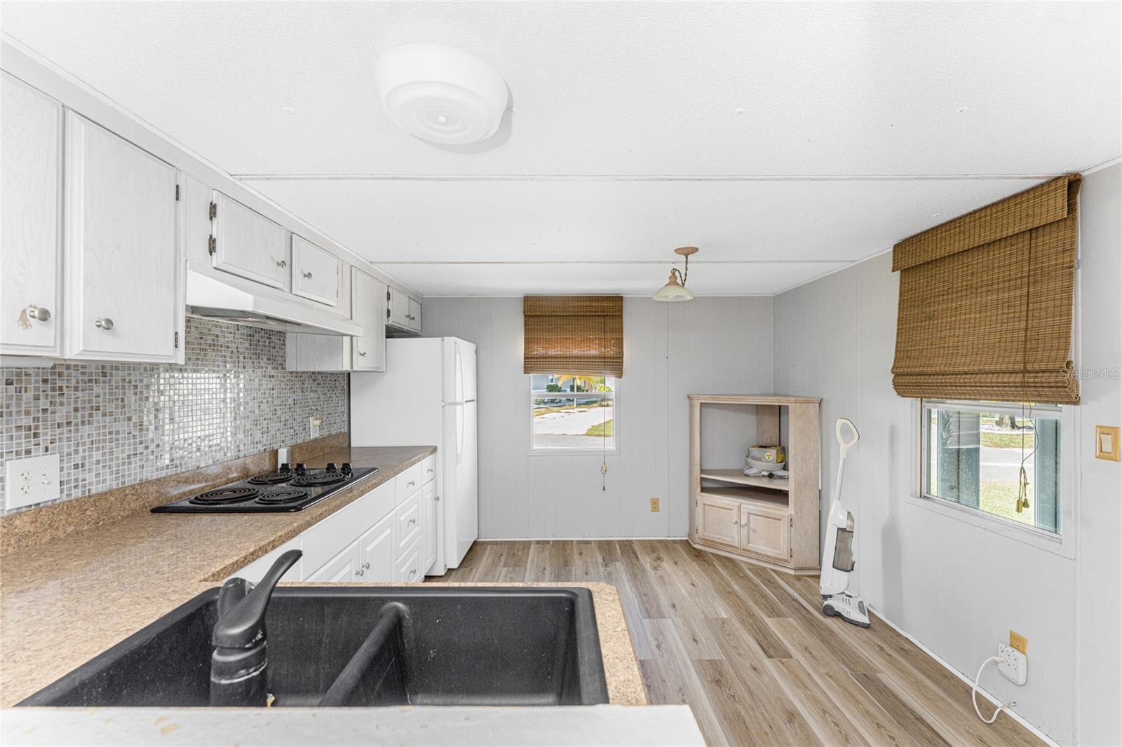 VILLAGE HOLIDAY LAKE - Residential