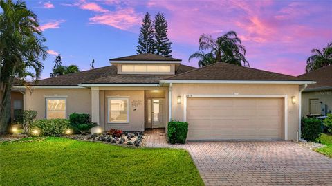 A home in LAKE WALES