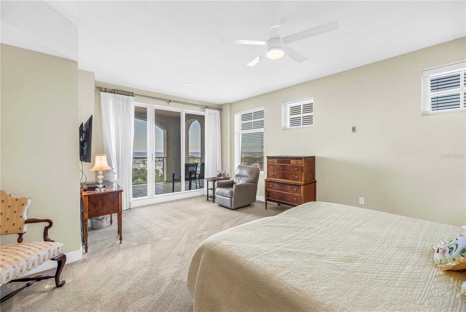 FLORENCIA CONDO - Residential