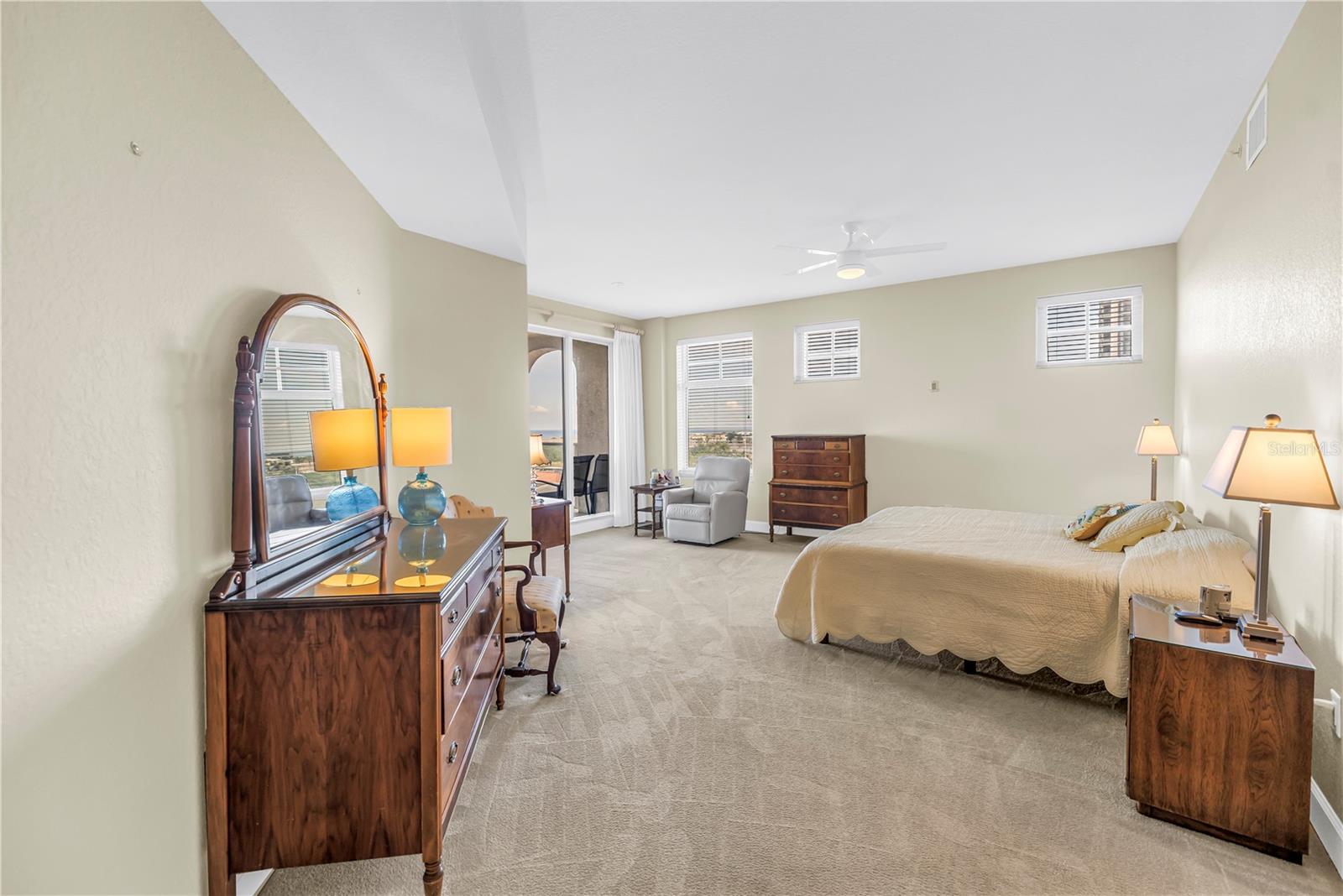 FLORENCIA CONDO - Residential