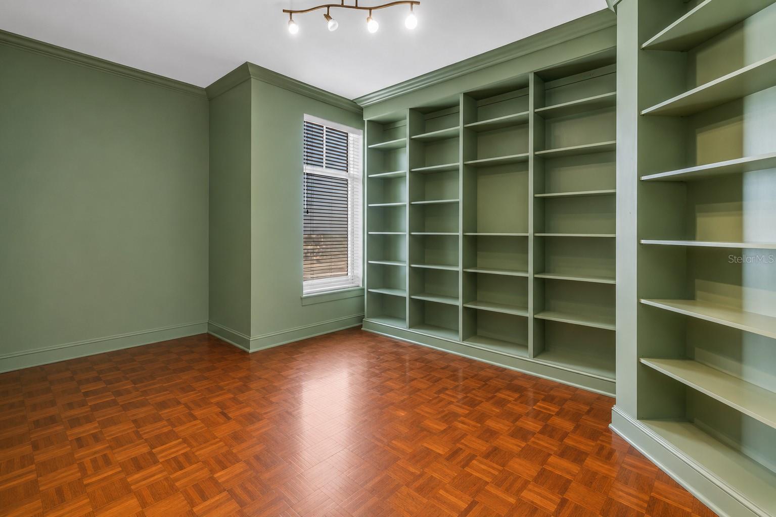 FLORENCIA CONDO - Residential