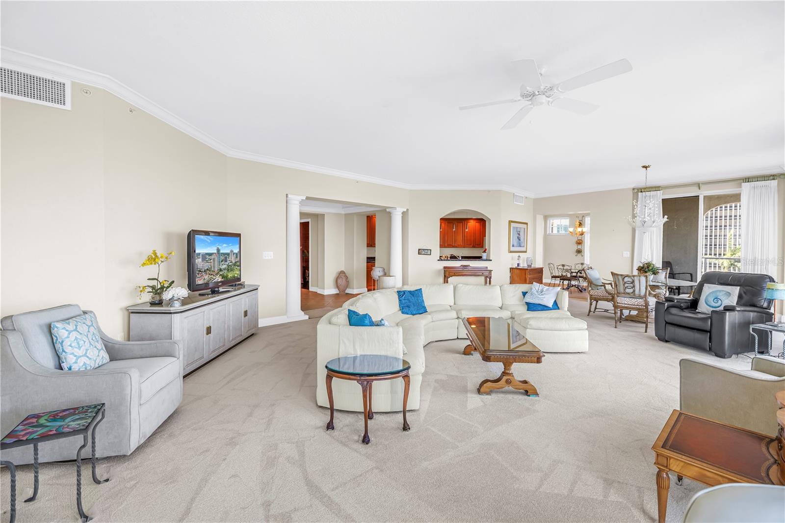 FLORENCIA CONDO - Residential