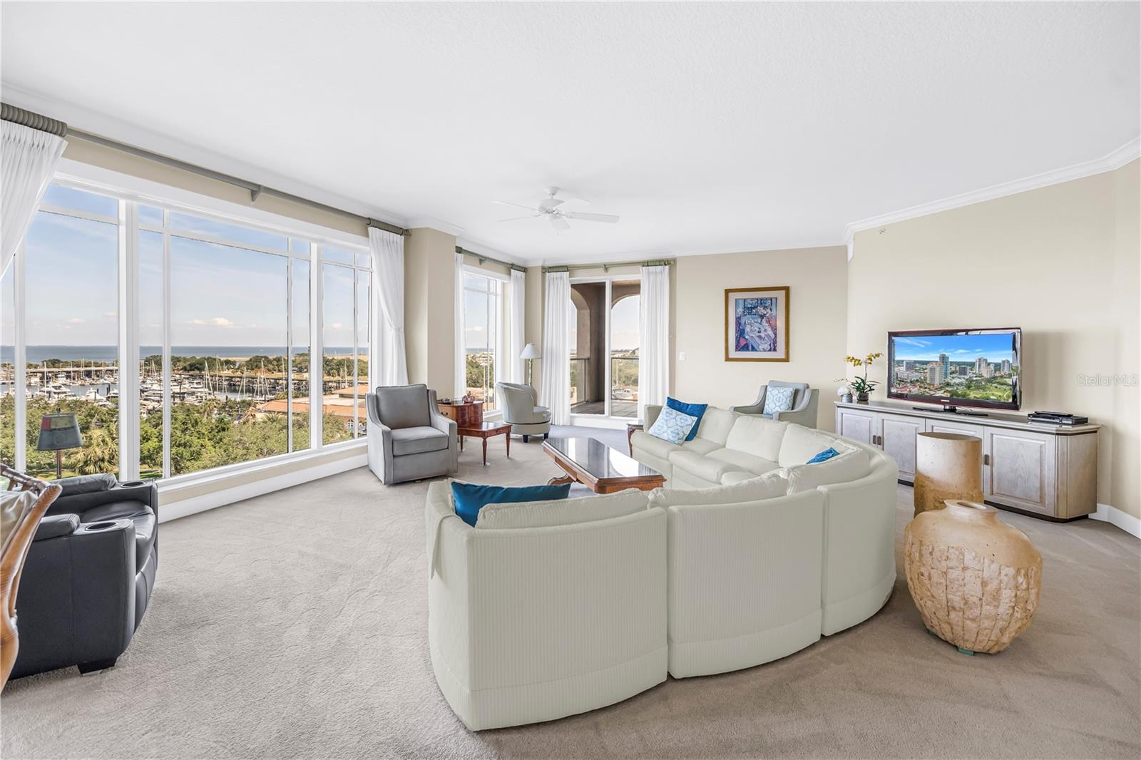 FLORENCIA CONDO - Residential