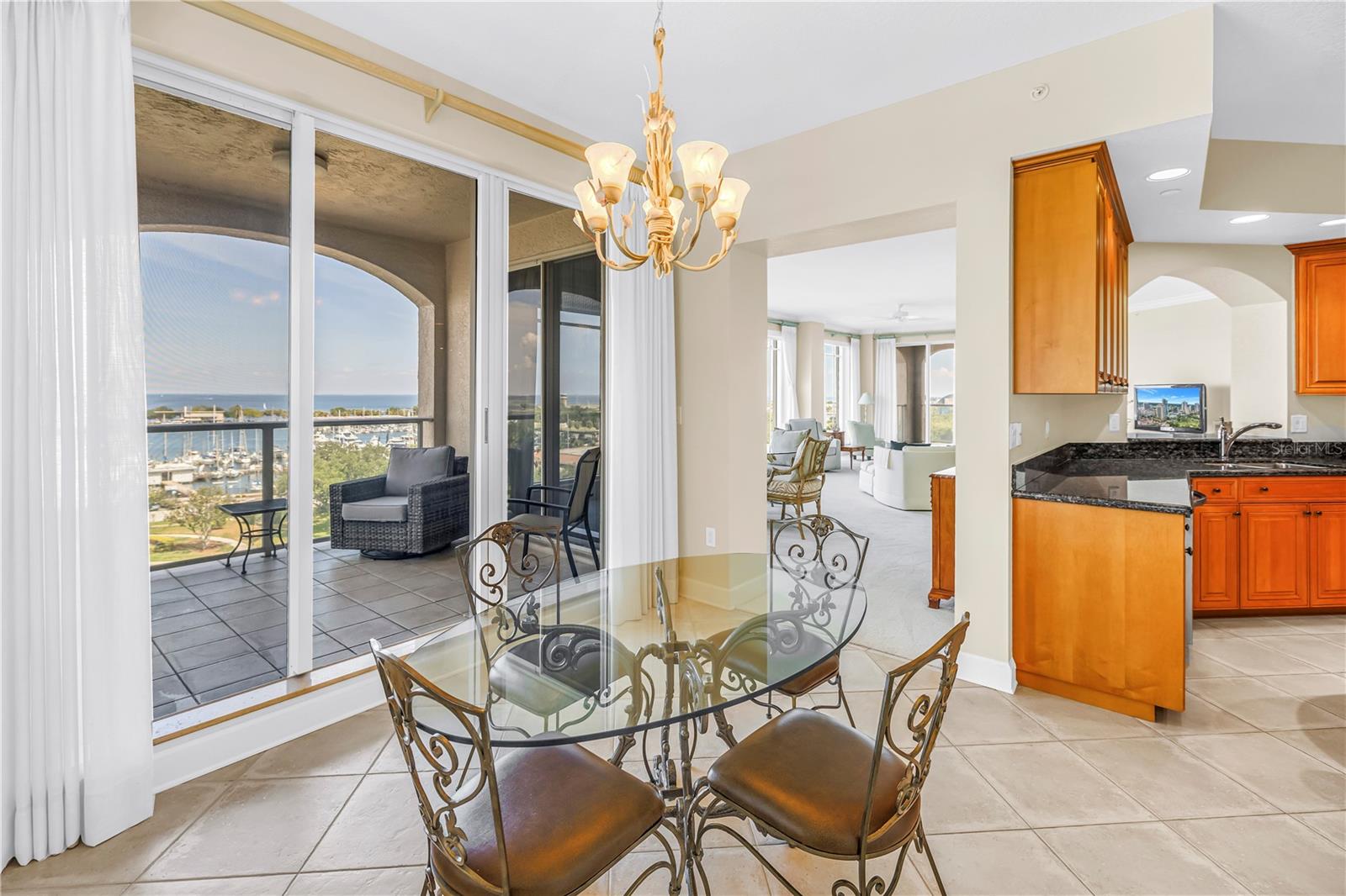 FLORENCIA CONDO - Residential