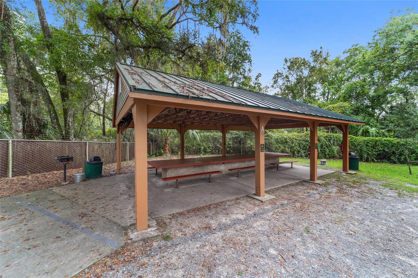 RAINBOW SPGS 04 REP - Land