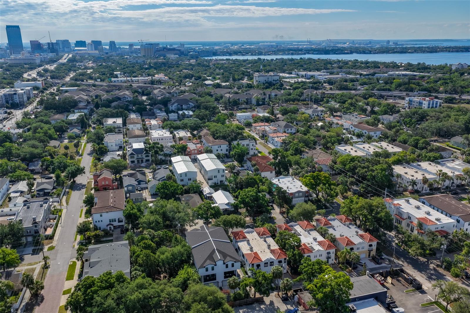 SOHO TOWNHOMESS SUB - Residential