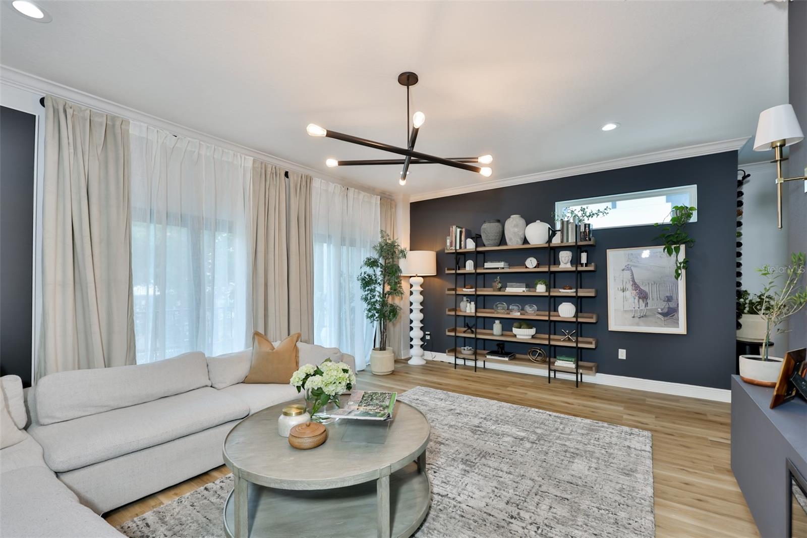 SOHO TOWNHOMESS SUB - Residential