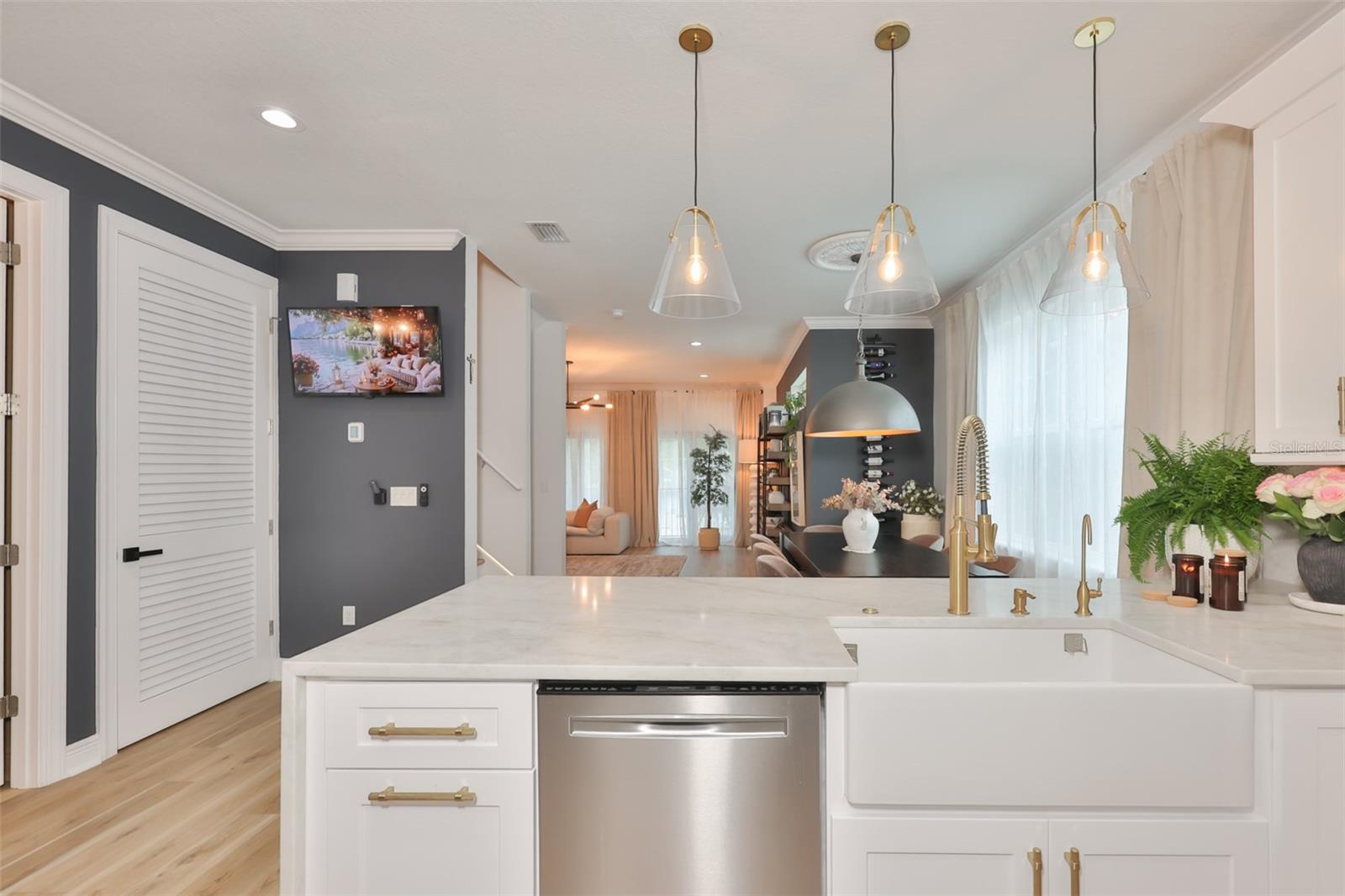 SOHO TOWNHOMESS SUB - Residential