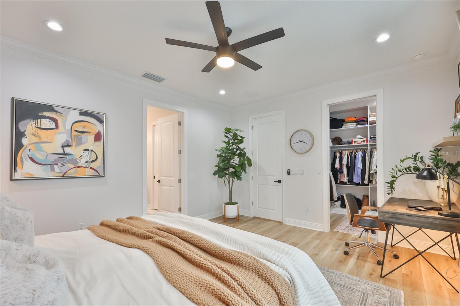 SOHO TOWNHOMESS SUB - Residential