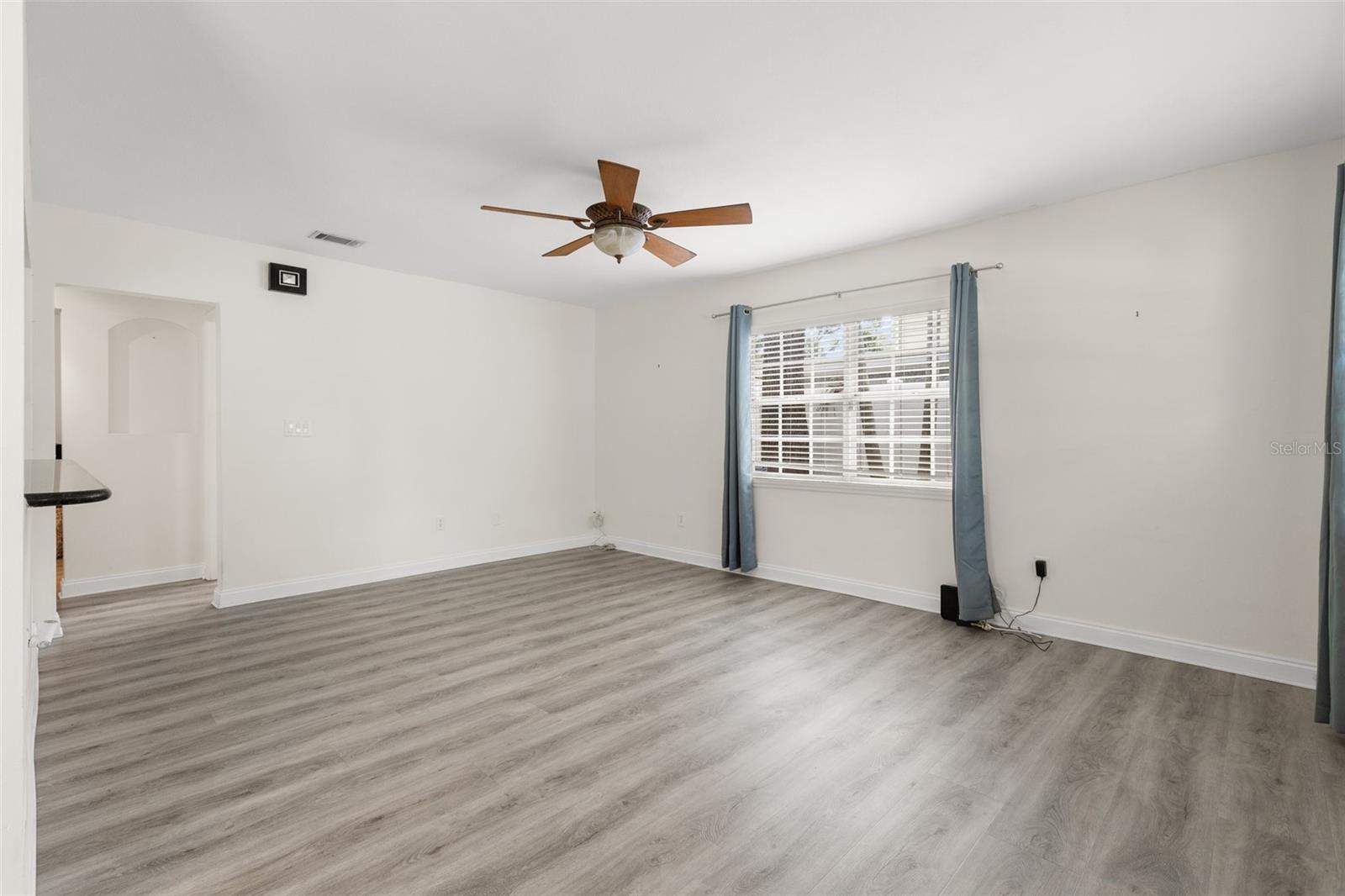 3315 W VILLA ROSA STREET