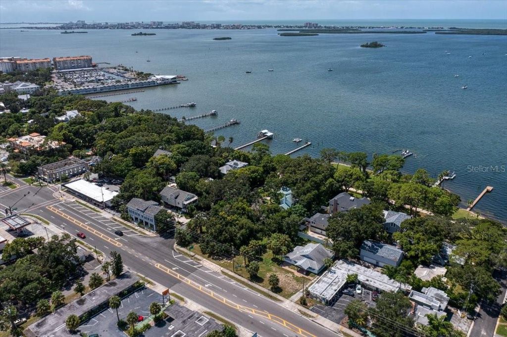 Photo of 1040 Broadway, Dunedin, FL 34698 (MLS # U8182927)