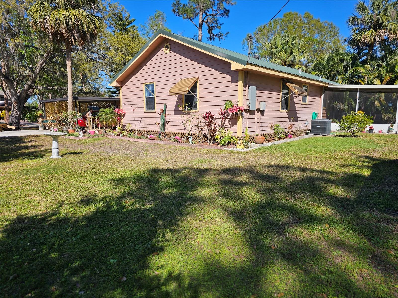 402 8TH STREET SW