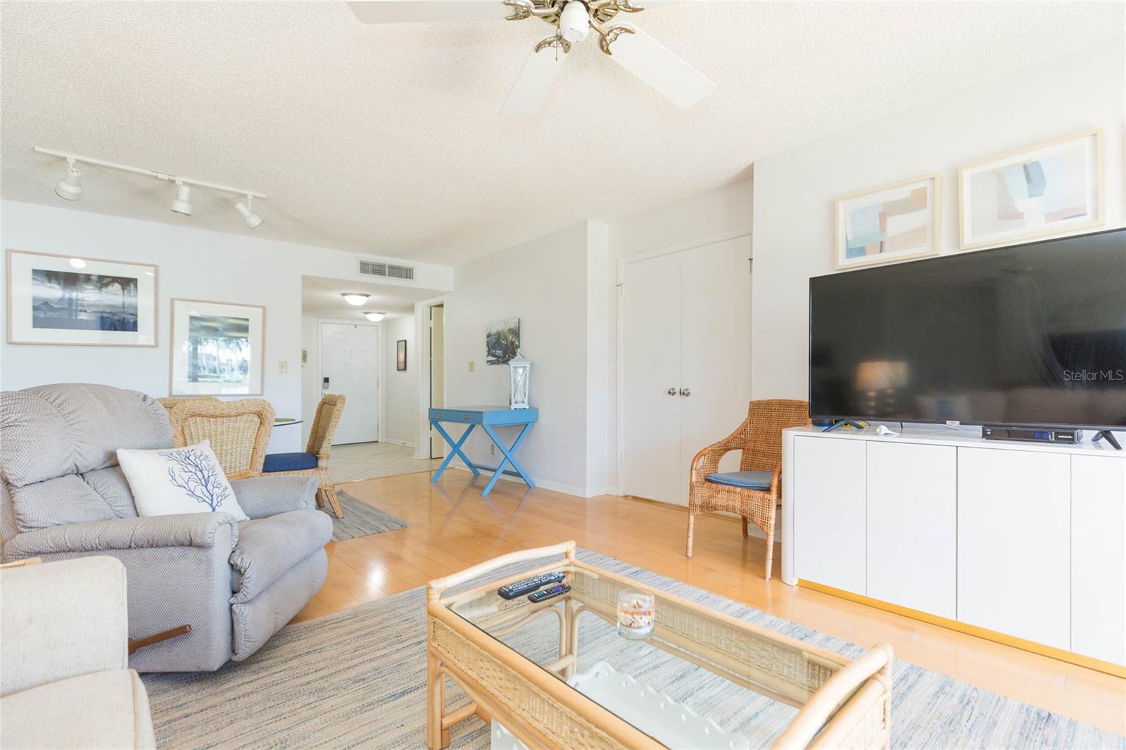 VISTA VERDE WEST - Residential Lease