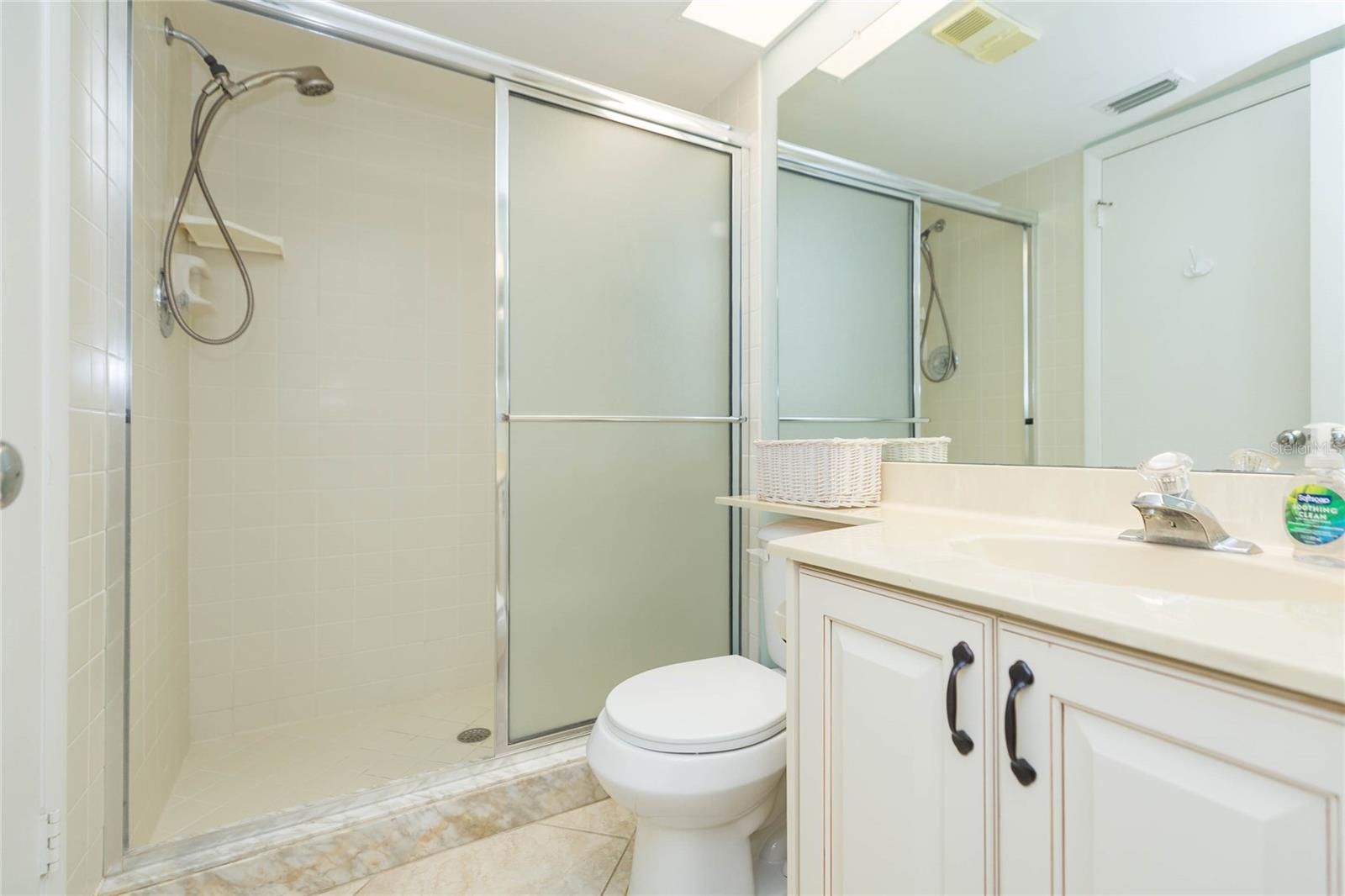 VISTA VERDE WEST - Residential Lease