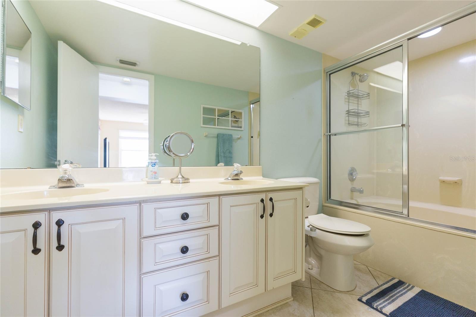 VISTA VERDE WEST - Residential Lease