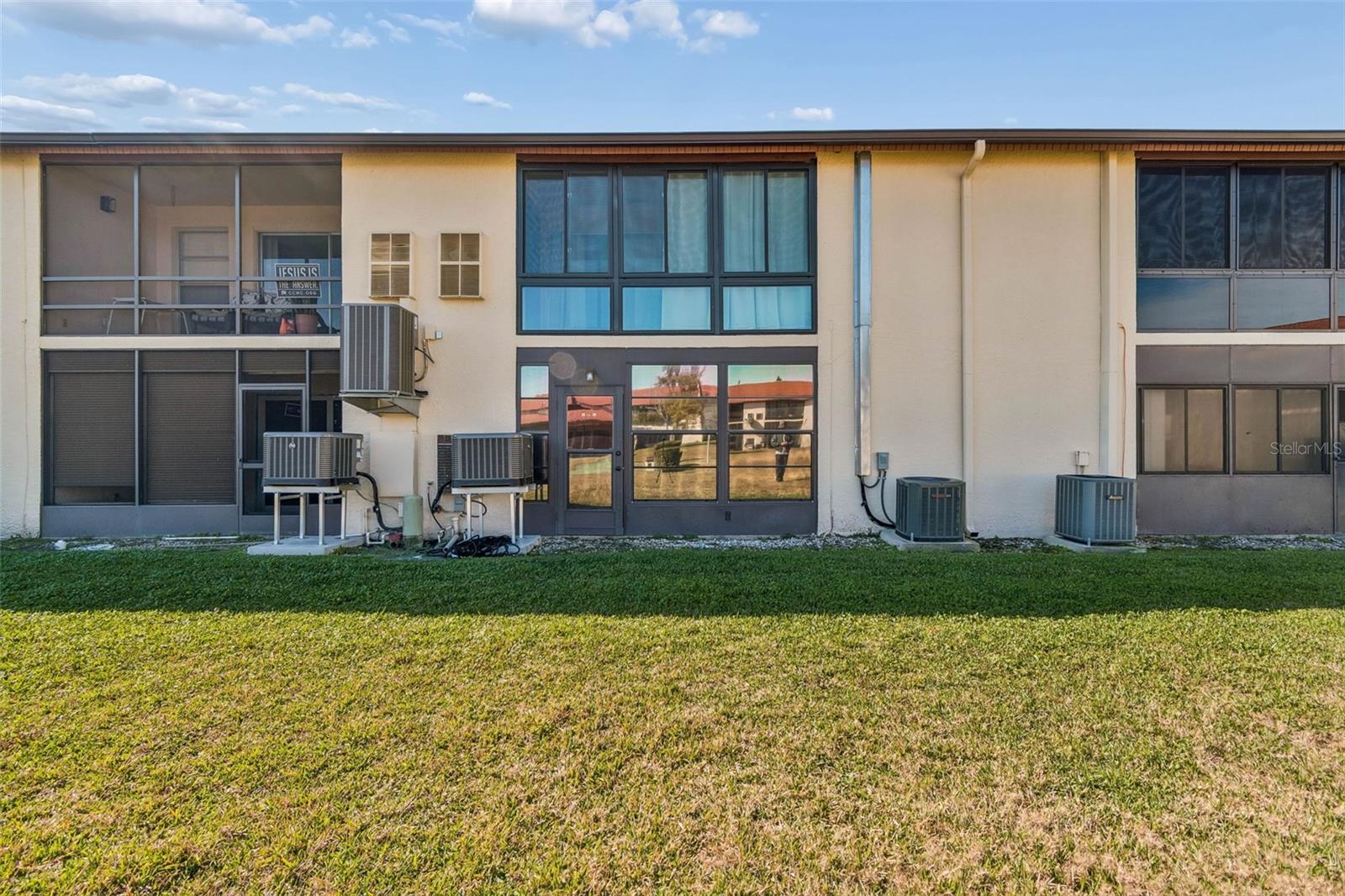 HARBOR VILLAS CONDO PH 03 - Residential