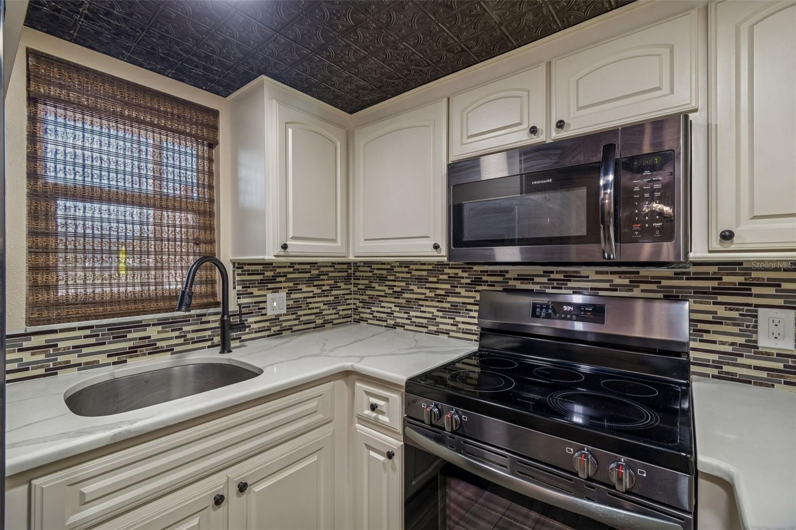 HARBOR VILLAS CONDO PH 03 - Residential