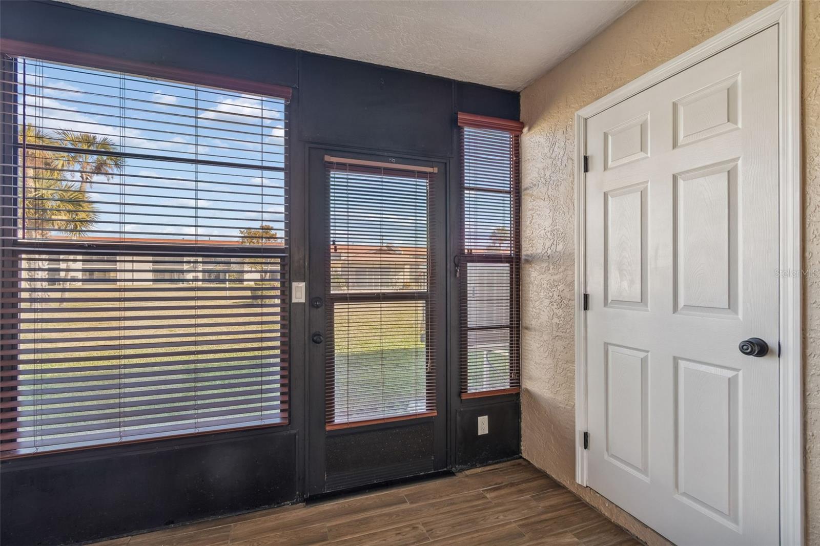 HARBOR VILLAS CONDO PH 03 - Residential