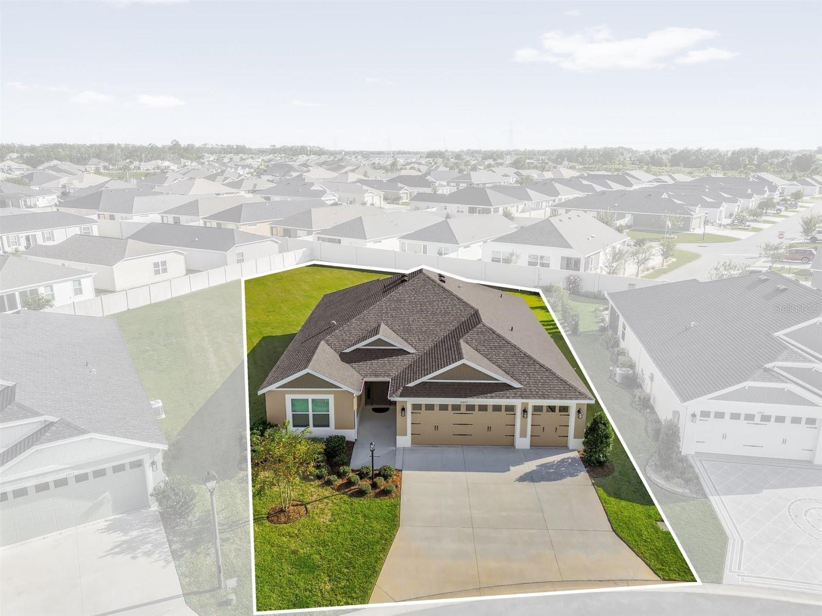 VILLAGES/WEST LAKE UN 56 - Residential