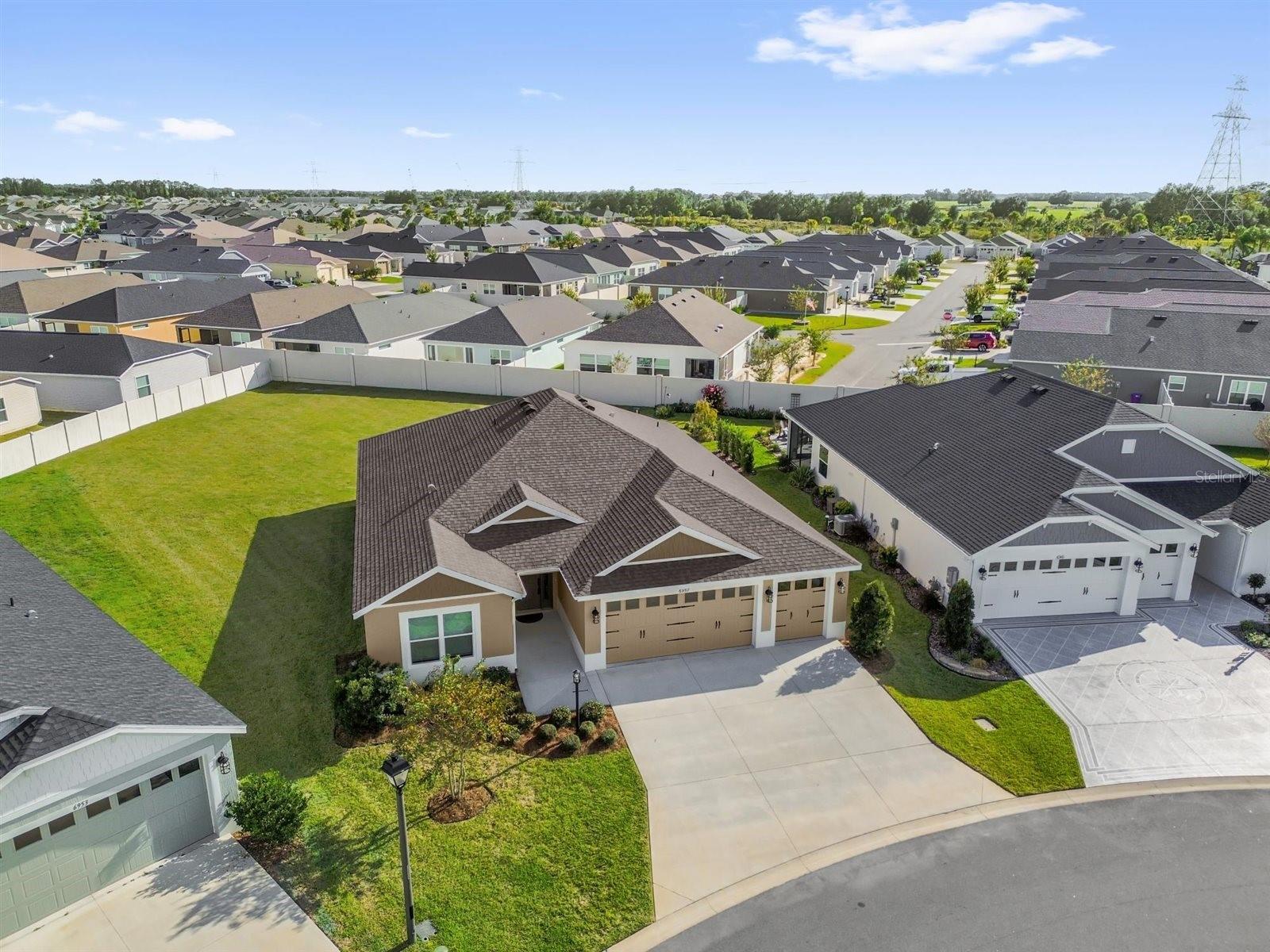 VILLAGES/WEST LAKE UN 56 - Residential