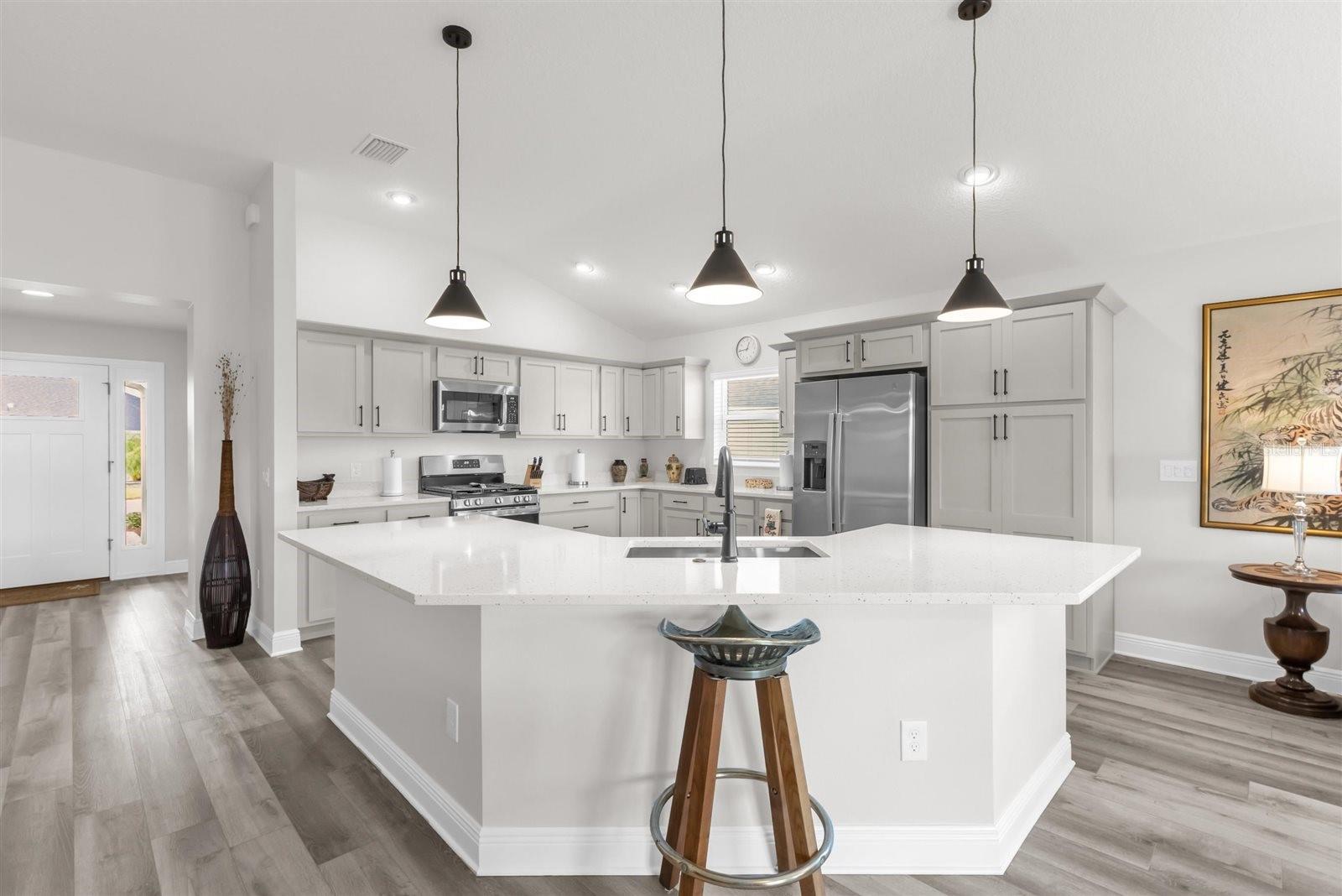 VILLAGES/WEST LAKE UN 56 - Residential