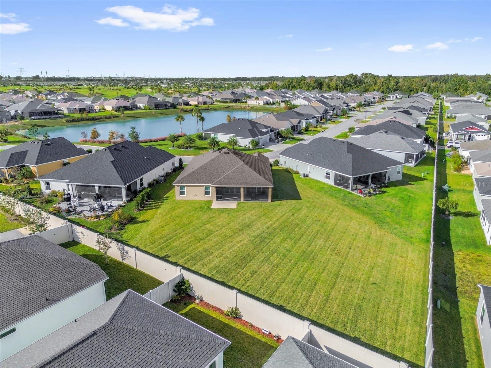 VILLAGES/WEST LAKE UN 56 - Residential