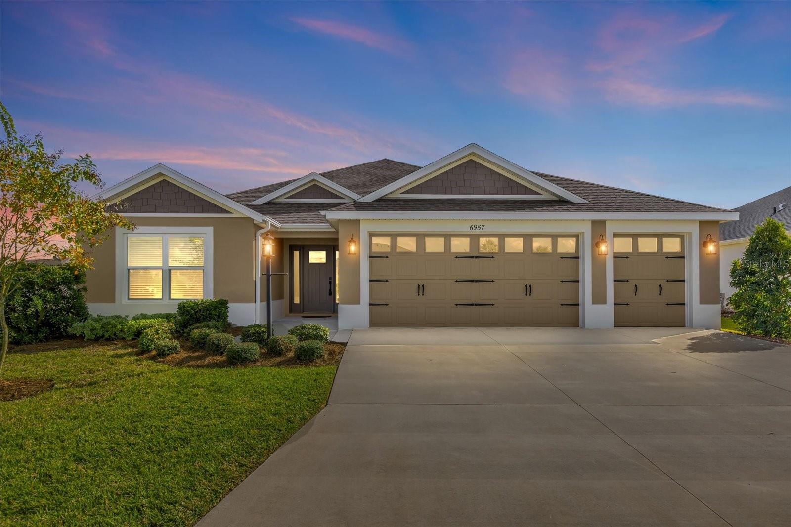 VILLAGES/WEST LAKE UN 56 - Residential