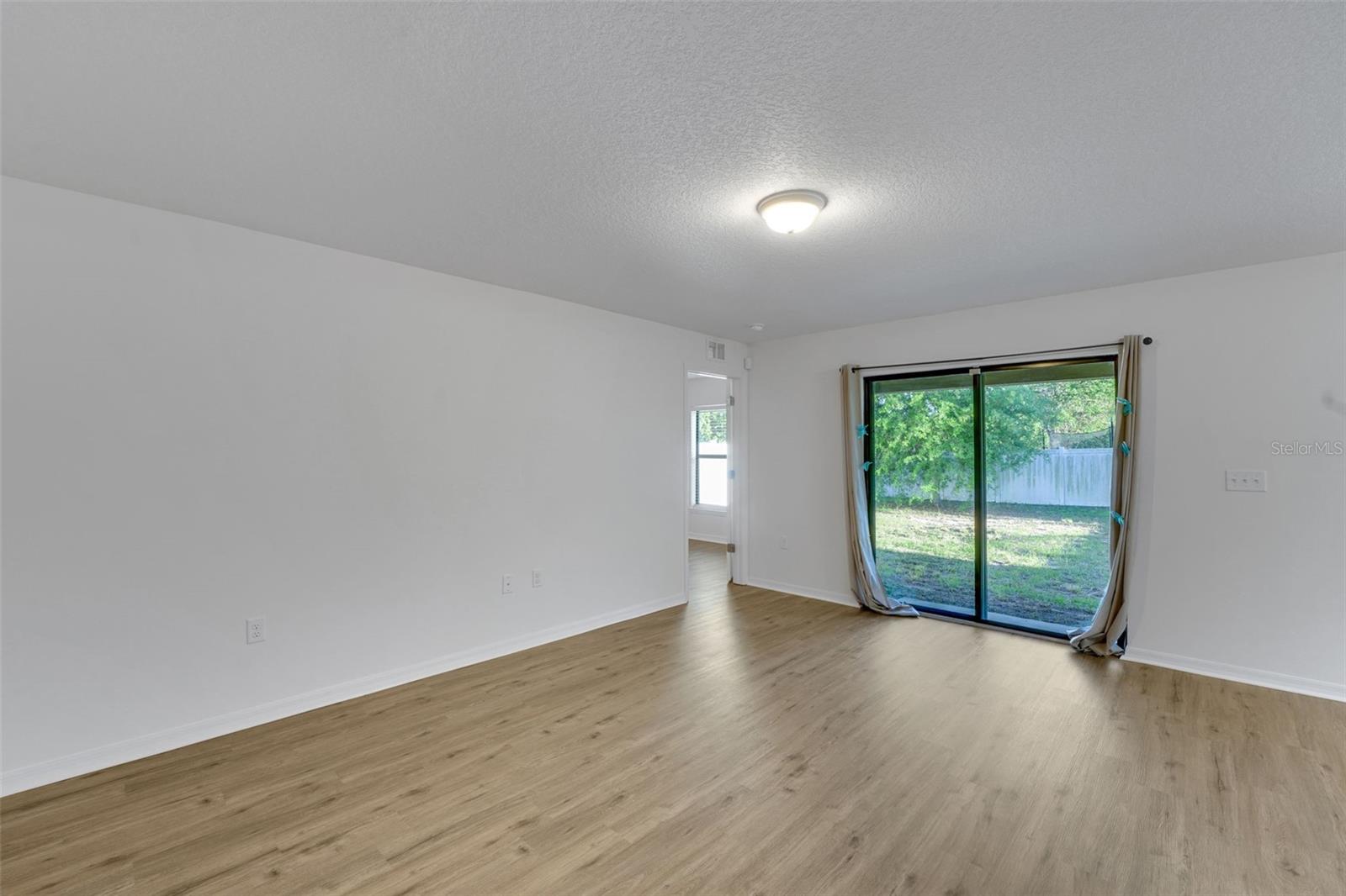 TAVARES CHELSEA OAKS SOUTH - Residential