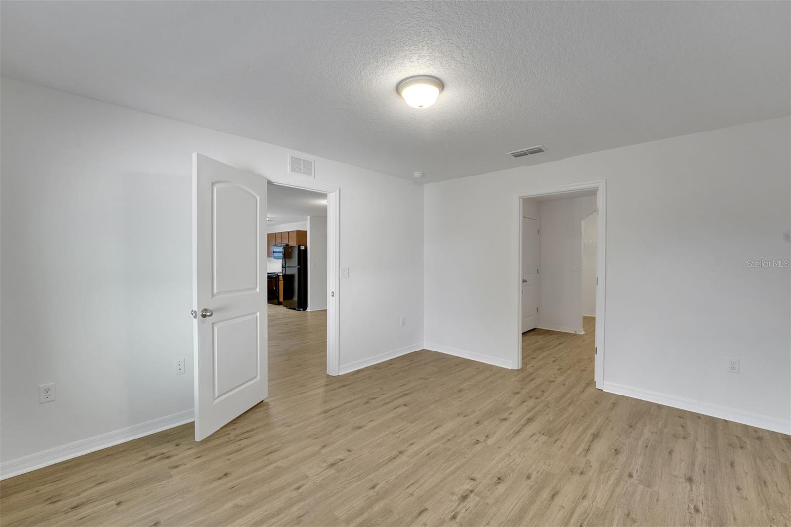 TAVARES CHELSEA OAKS SOUTH - Residential