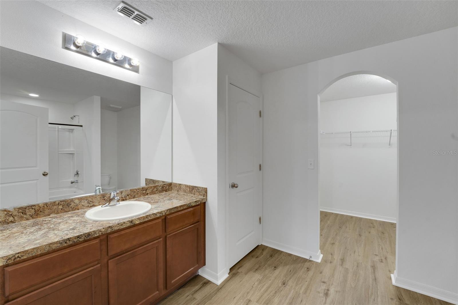 TAVARES CHELSEA OAKS SOUTH - Residential