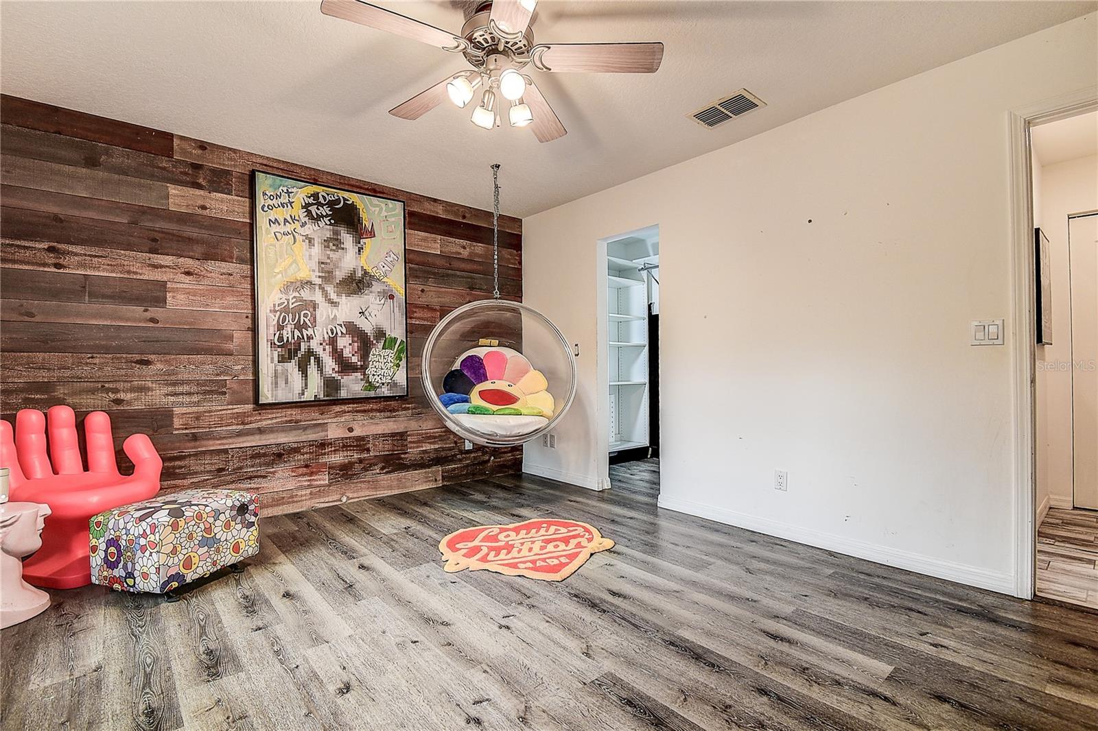 GULF COAST ACRES - Residential