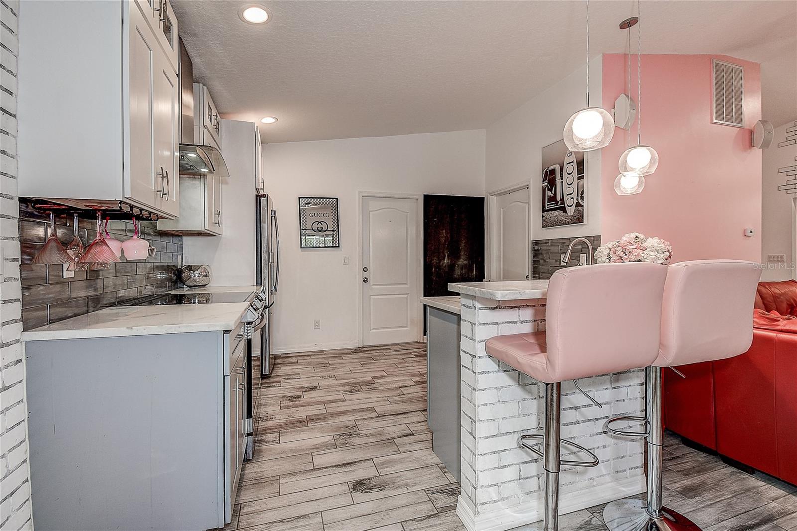 GULF COAST ACRES - Residential