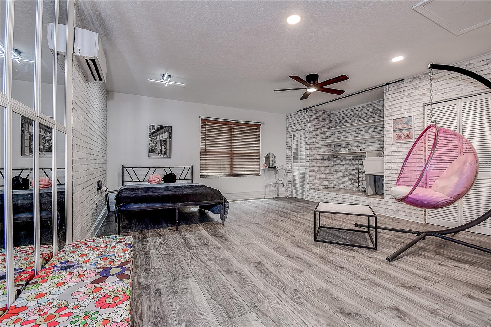 GULF COAST ACRES - Residential