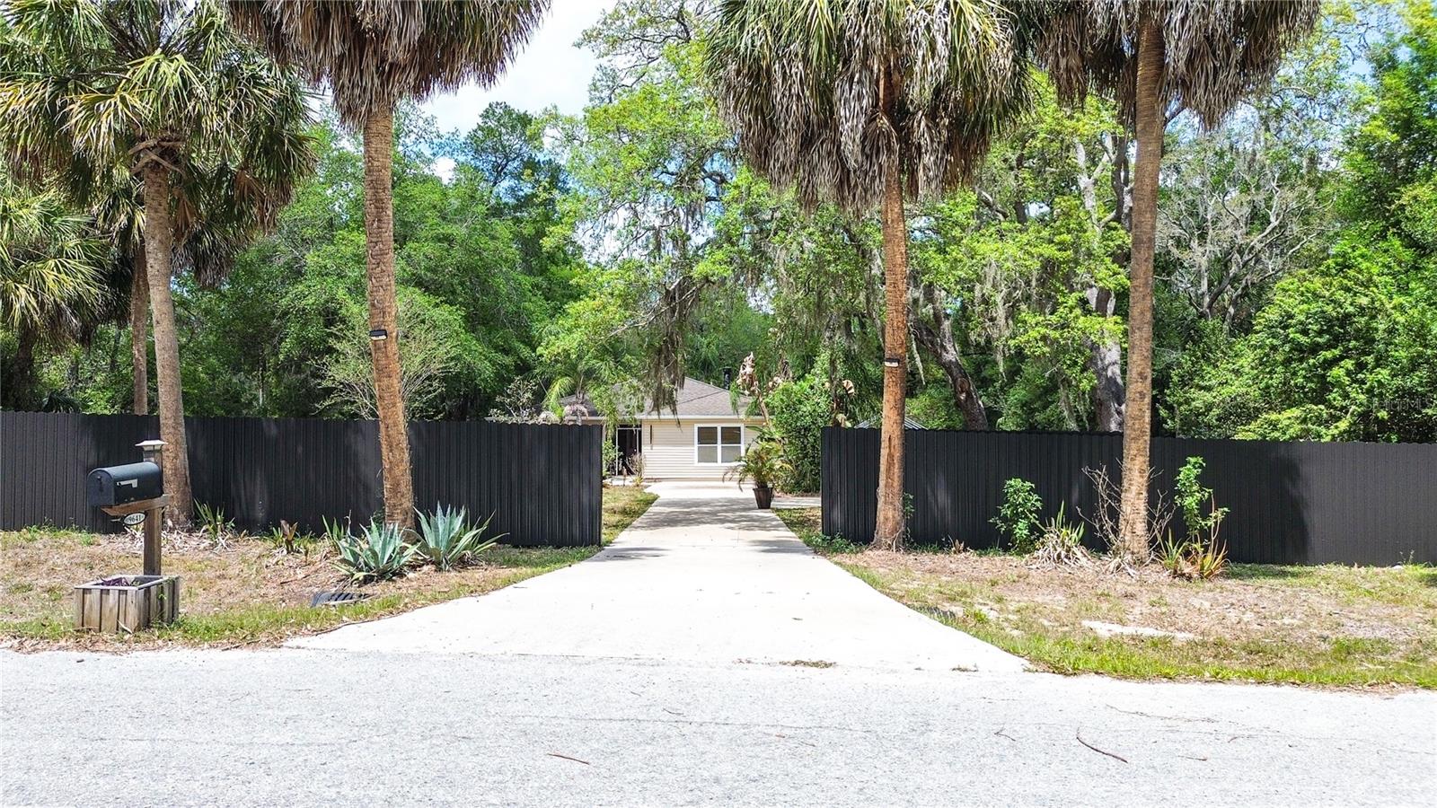 GULF COAST ACRES - Residential