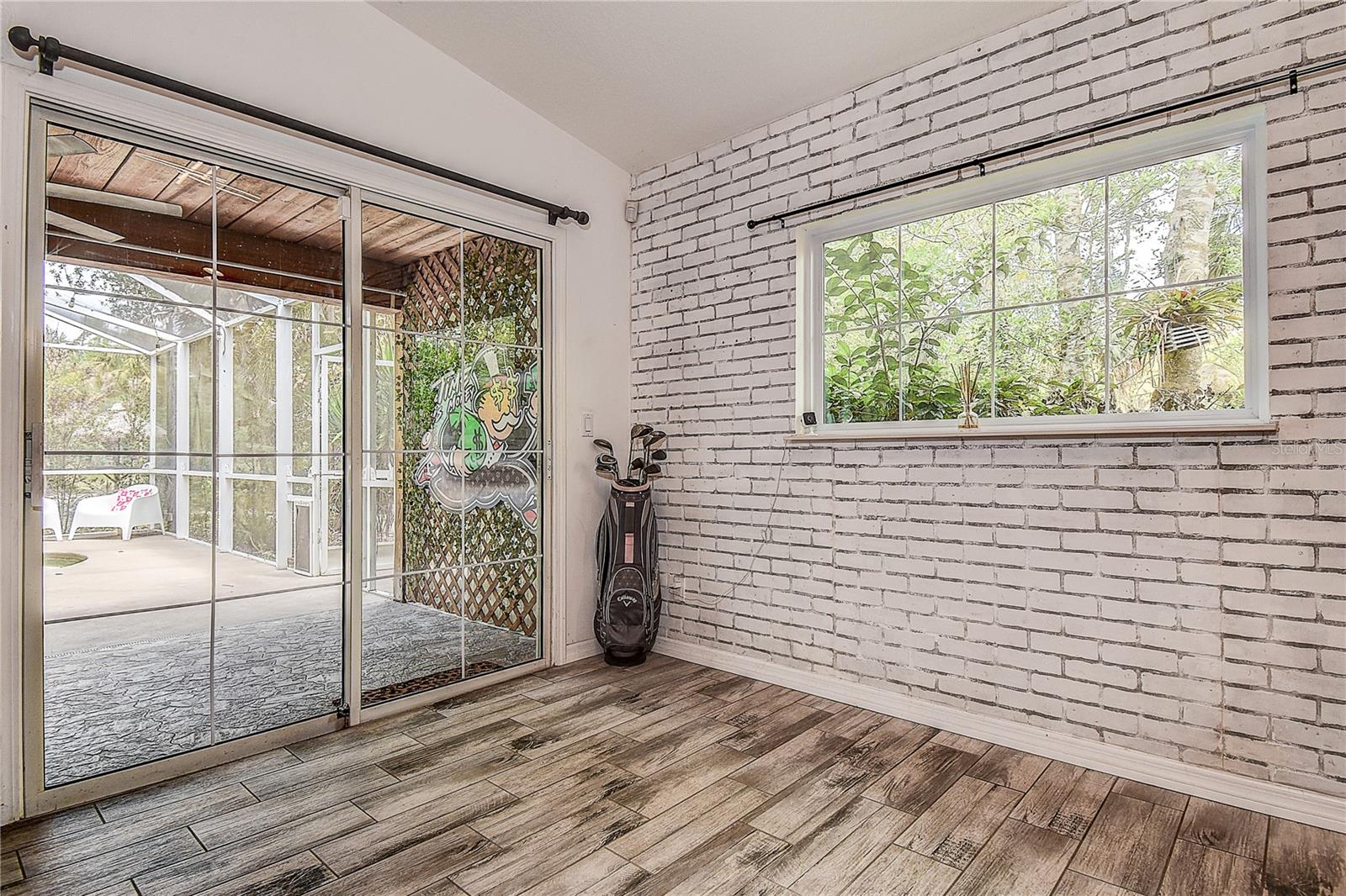 GULF COAST ACRES - Residential