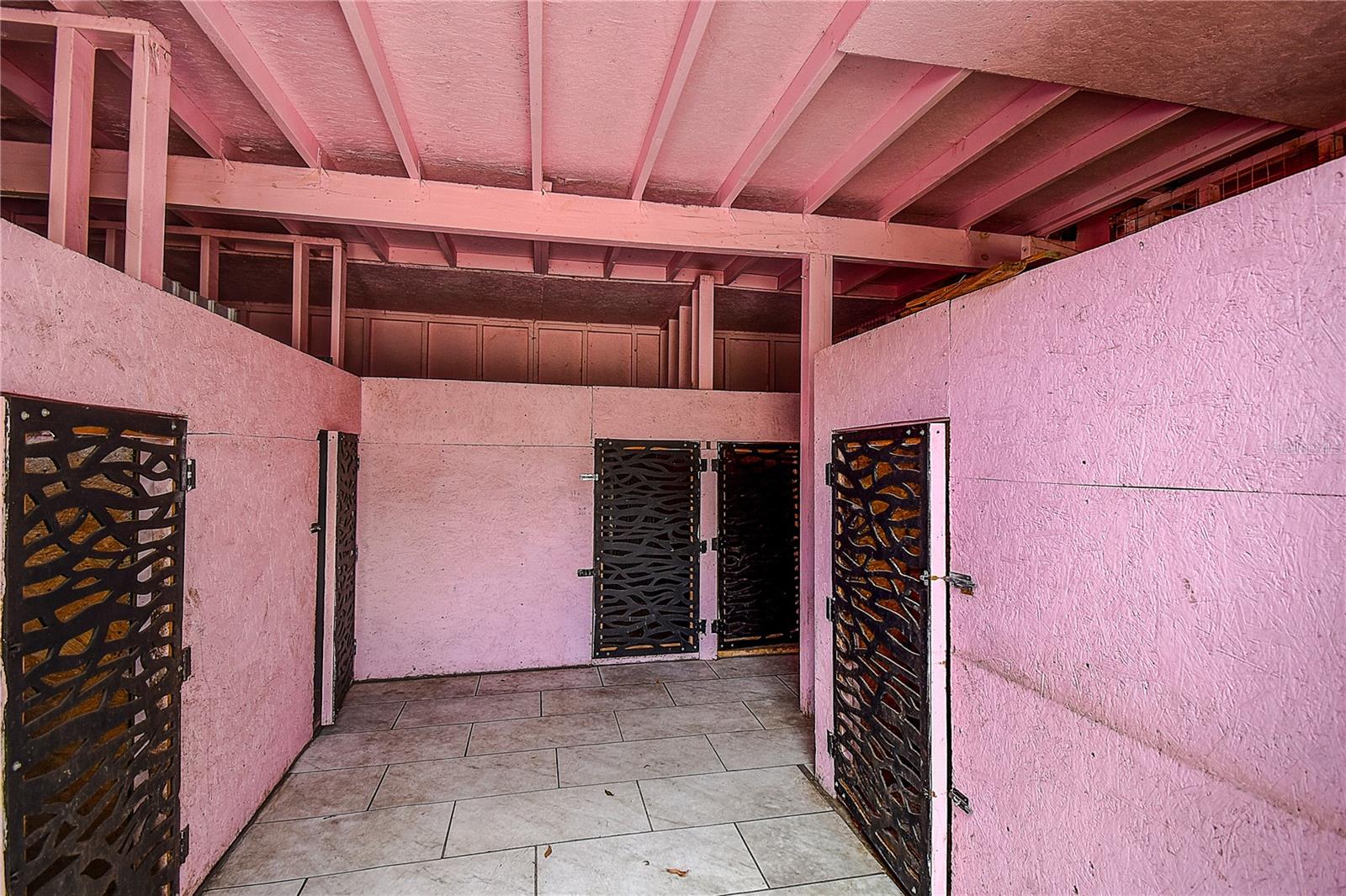 GULF COAST ACRES - Residential