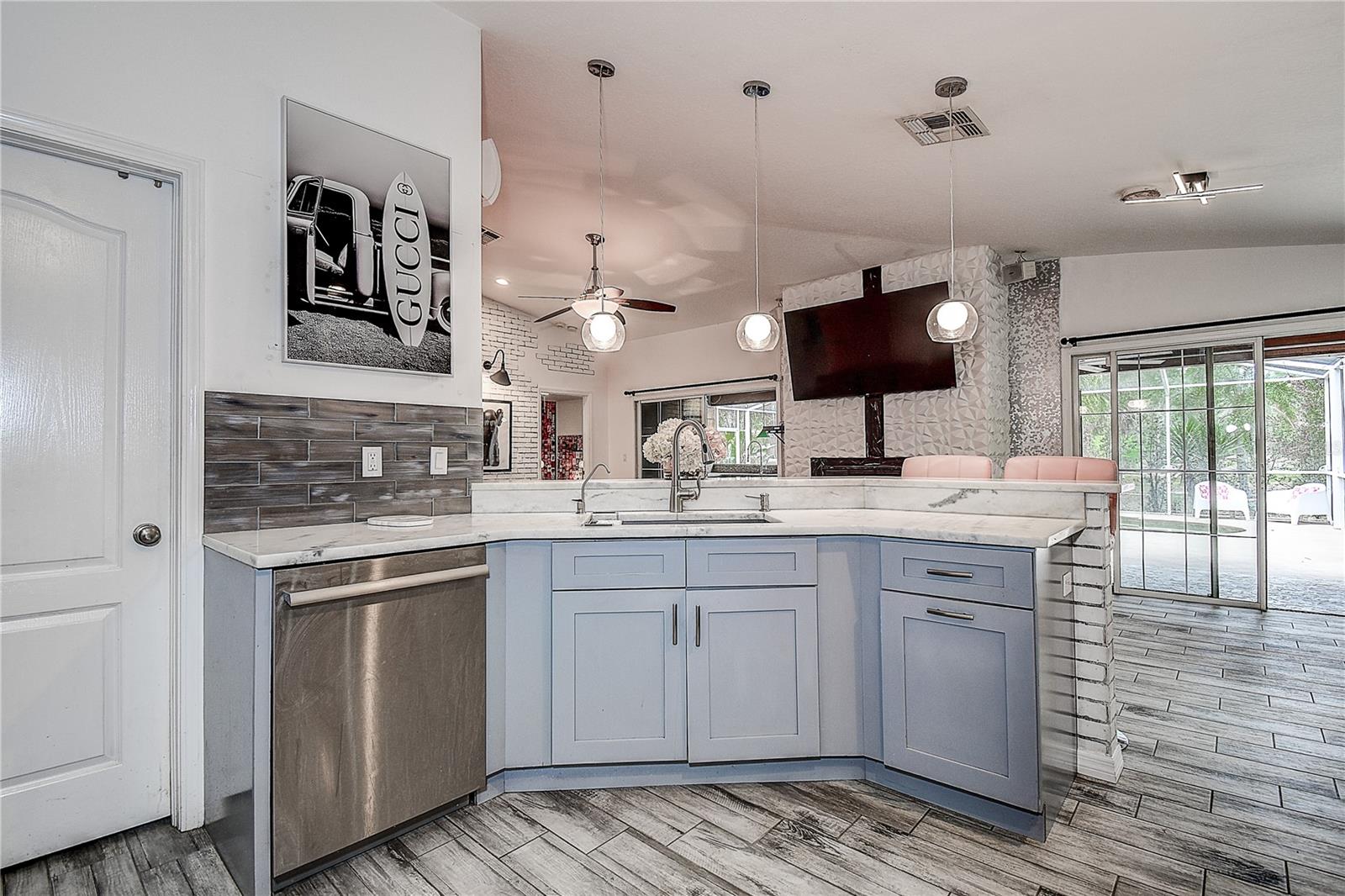 GULF COAST ACRES - Residential