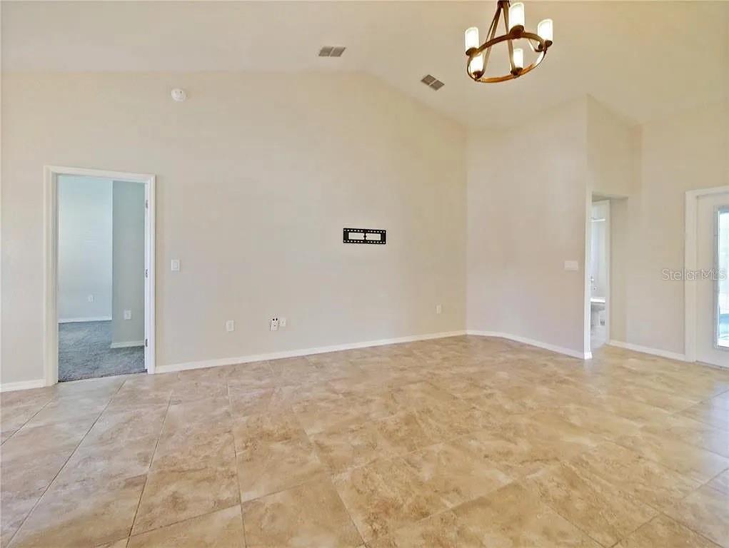 WATERS EDGE/THE LAKES - Residential