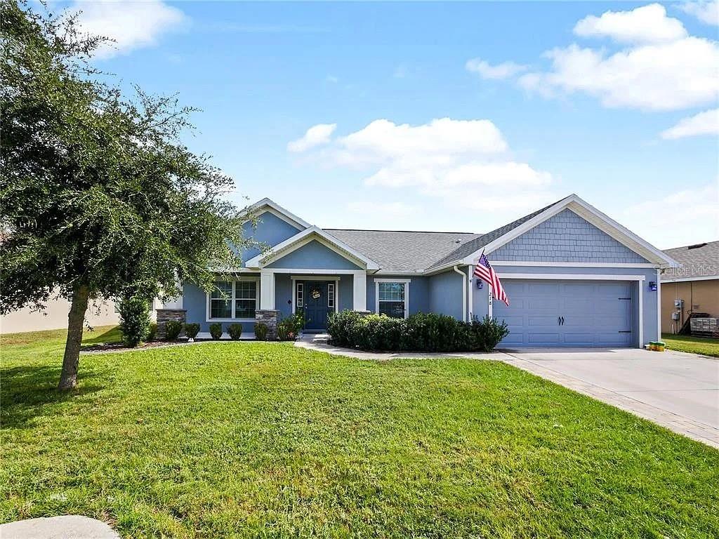 WATERS EDGE/THE LAKES - Residential
