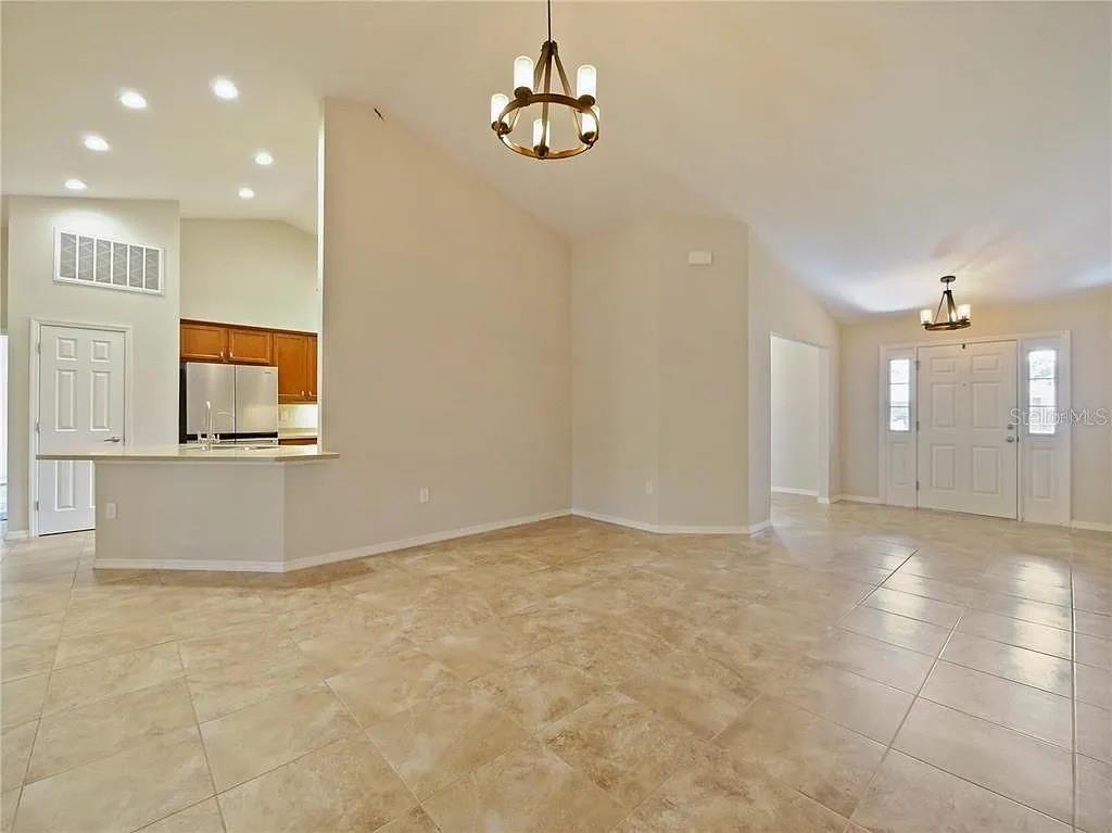 WATERS EDGE/THE LAKES - Residential