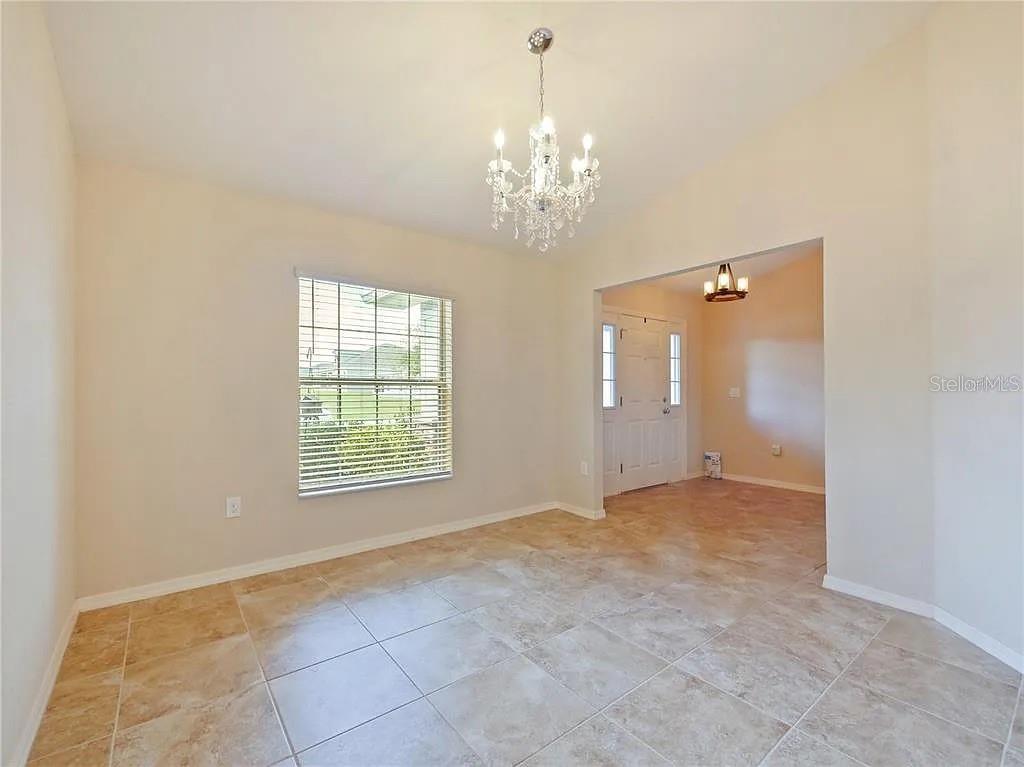 WATERS EDGE/THE LAKES - Residential