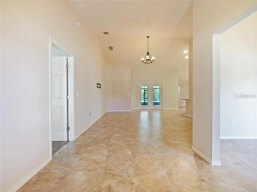 WATERS EDGE/THE LAKES - Residential