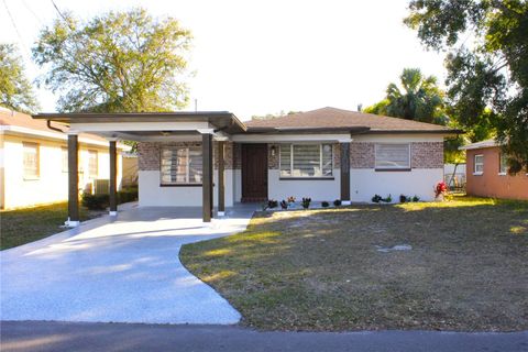 Photo of 3106 W Douglas Street, Tampa, FL 33607 (MLS # TB8467238)